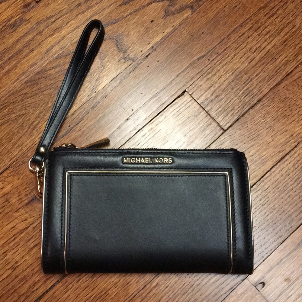 Michael Kors Double Zip Leather Phone Wristlet
